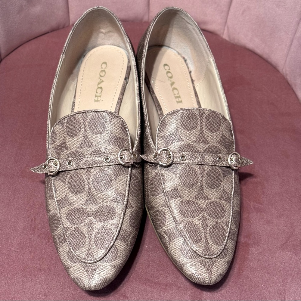 Excellent conditions Coach shoes